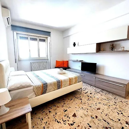 Luminoso A Due Passi Da Trastevere Appartement Rome